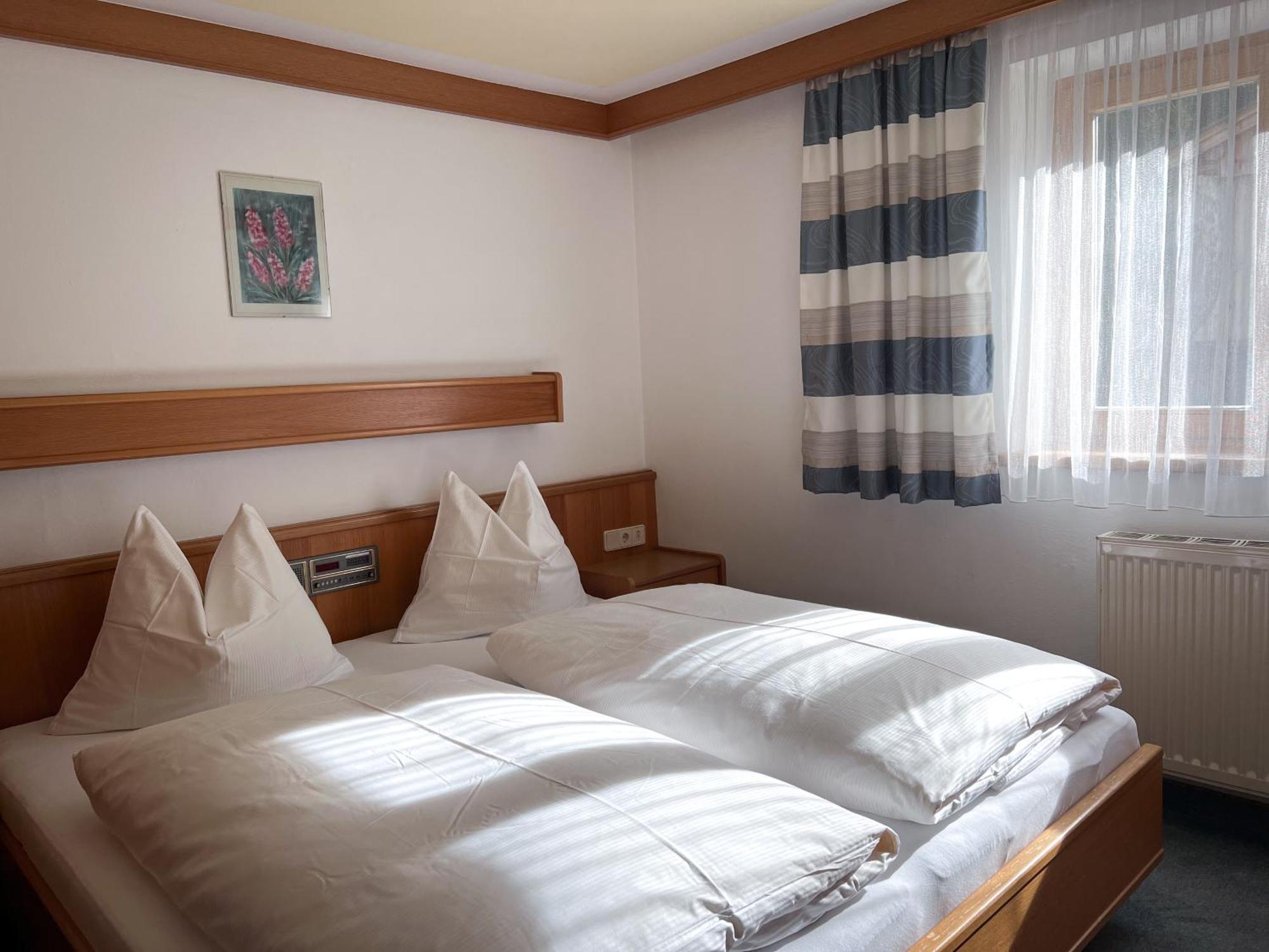Bed and Breakfast Haus Spieleck Saalbach Zimmer foto