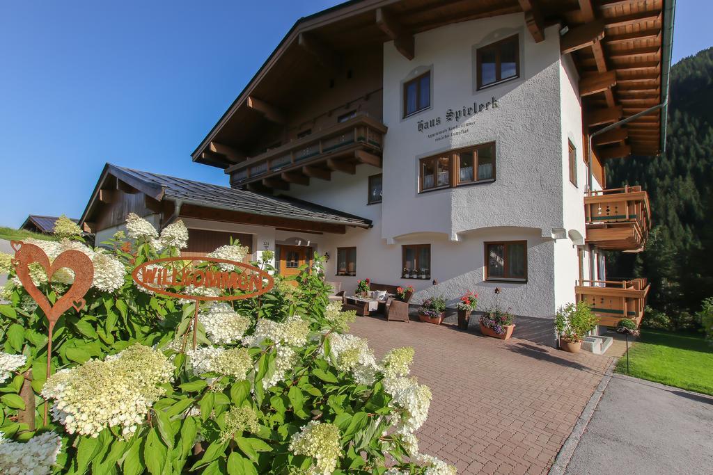 Bed and Breakfast Haus Spieleck Saalbach Exterior foto