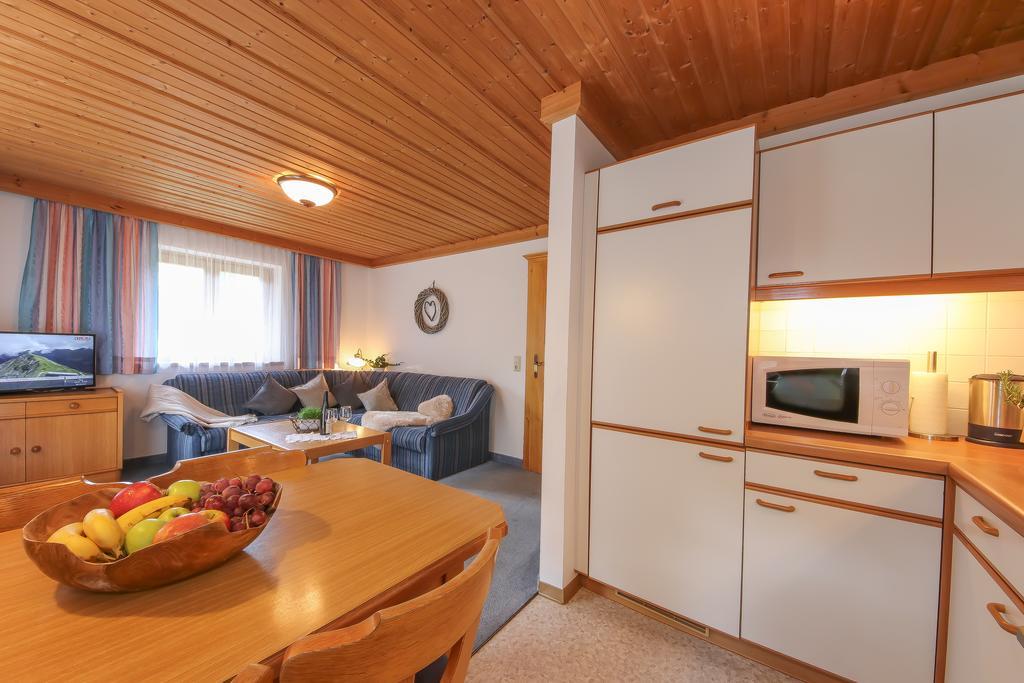 Bed and Breakfast Haus Spieleck Saalbach Exterior foto