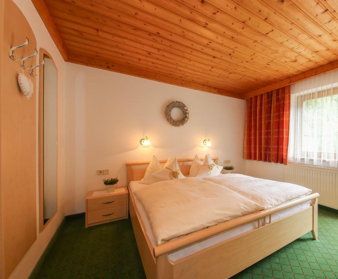 Bed and Breakfast Haus Spieleck Saalbach Exterior foto